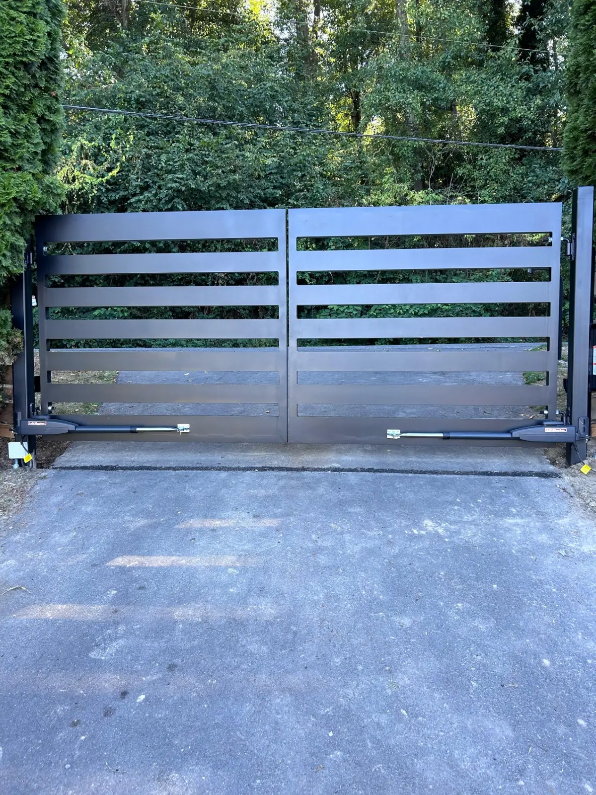 Custom driveway gate 4