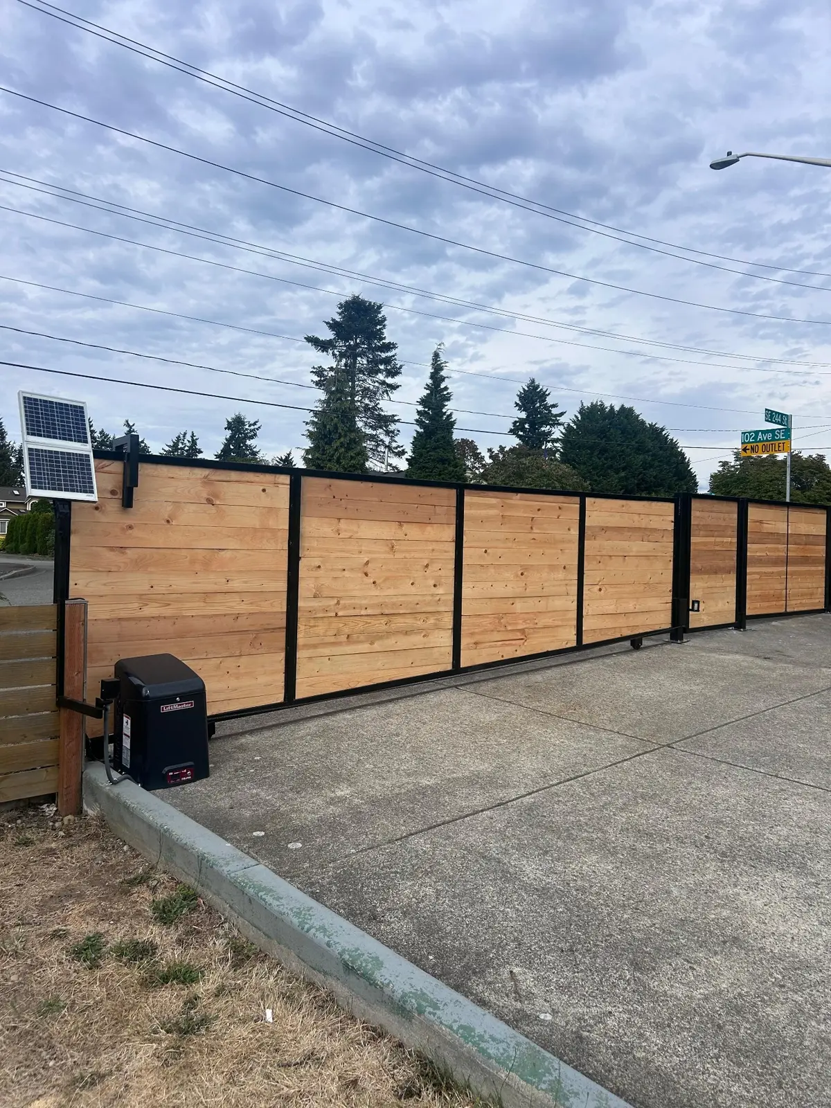 Custom driveway gate 3